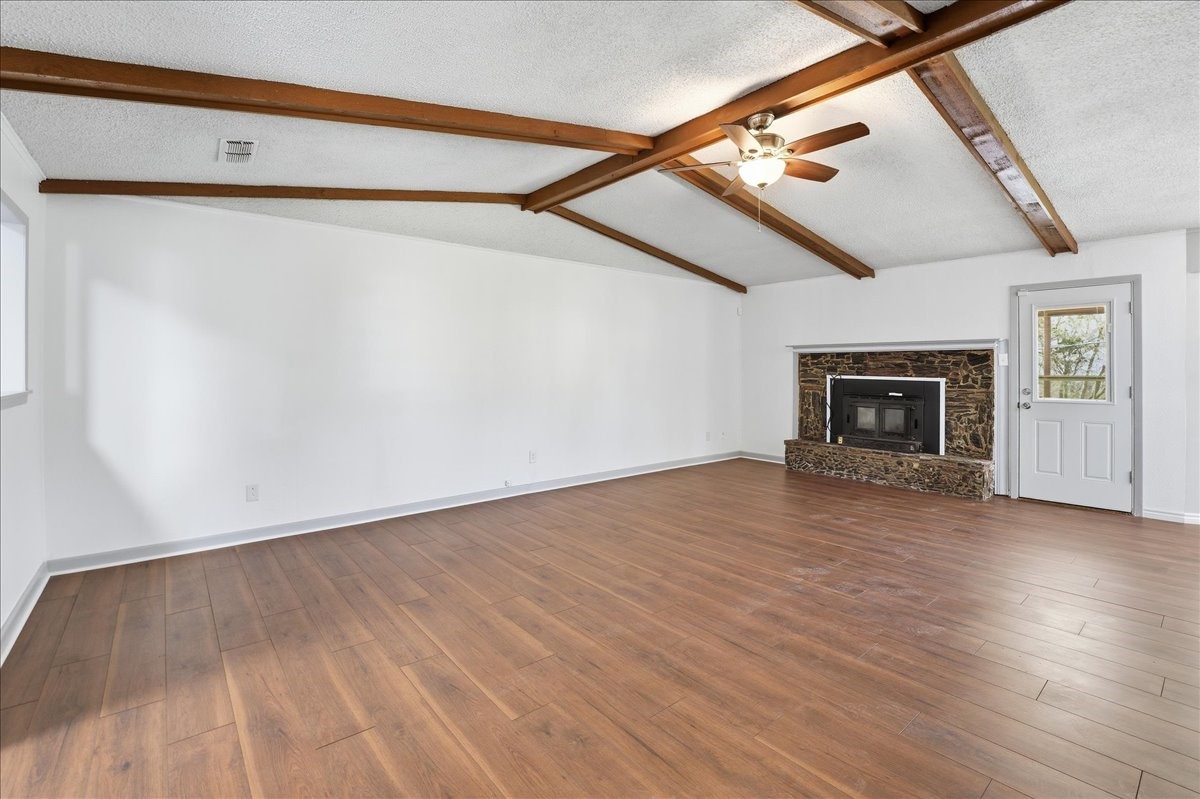 227 Cr 2425 Mineola TX 75773