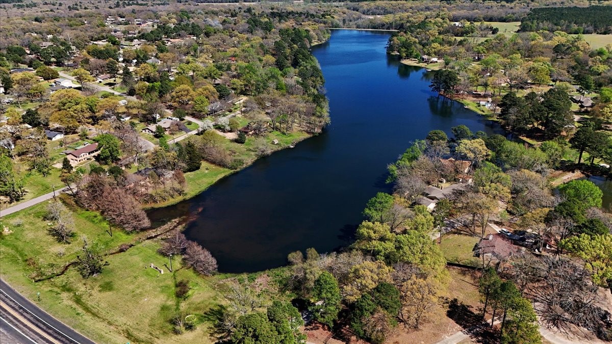 227 Cr 2425 Mineola TX 75773