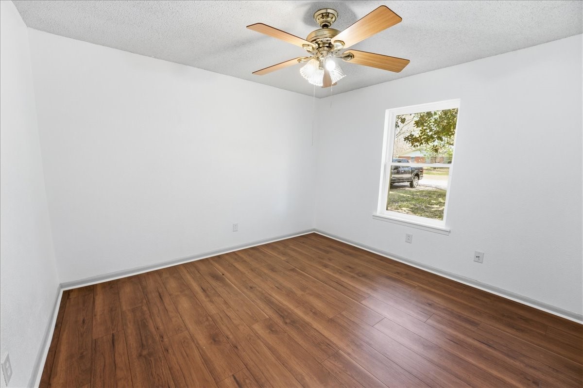 227 Cr 2425 Mineola TX 75773