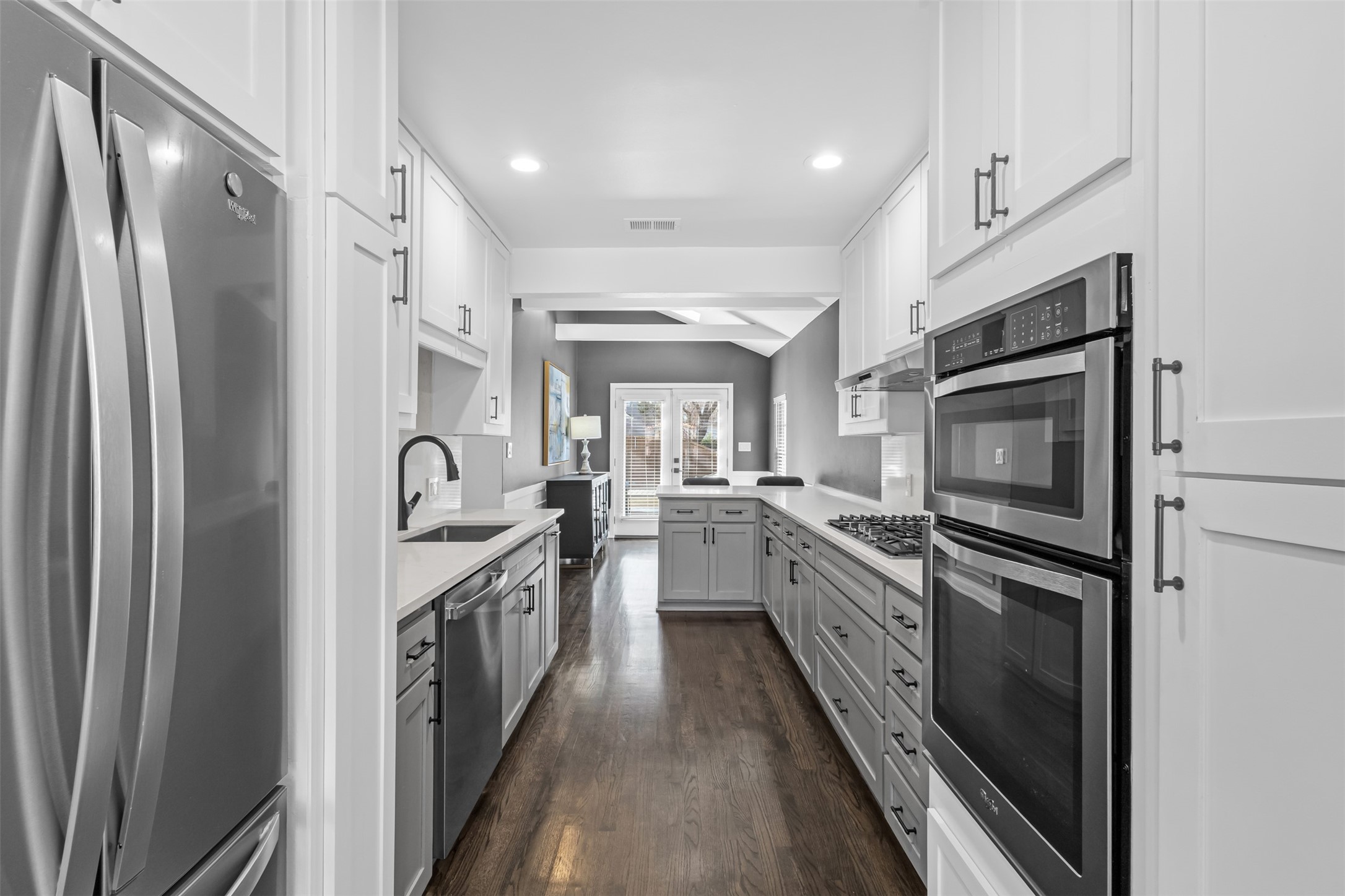 8723 Glencrest Lane Dallas TX 75209