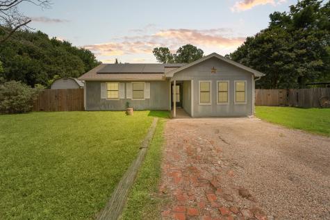 8222 Happy Trail Alvarado TX 76009