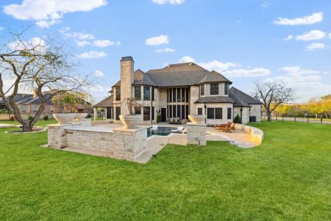 332 Sedona Falls Drive Sunnyvale TX 75182