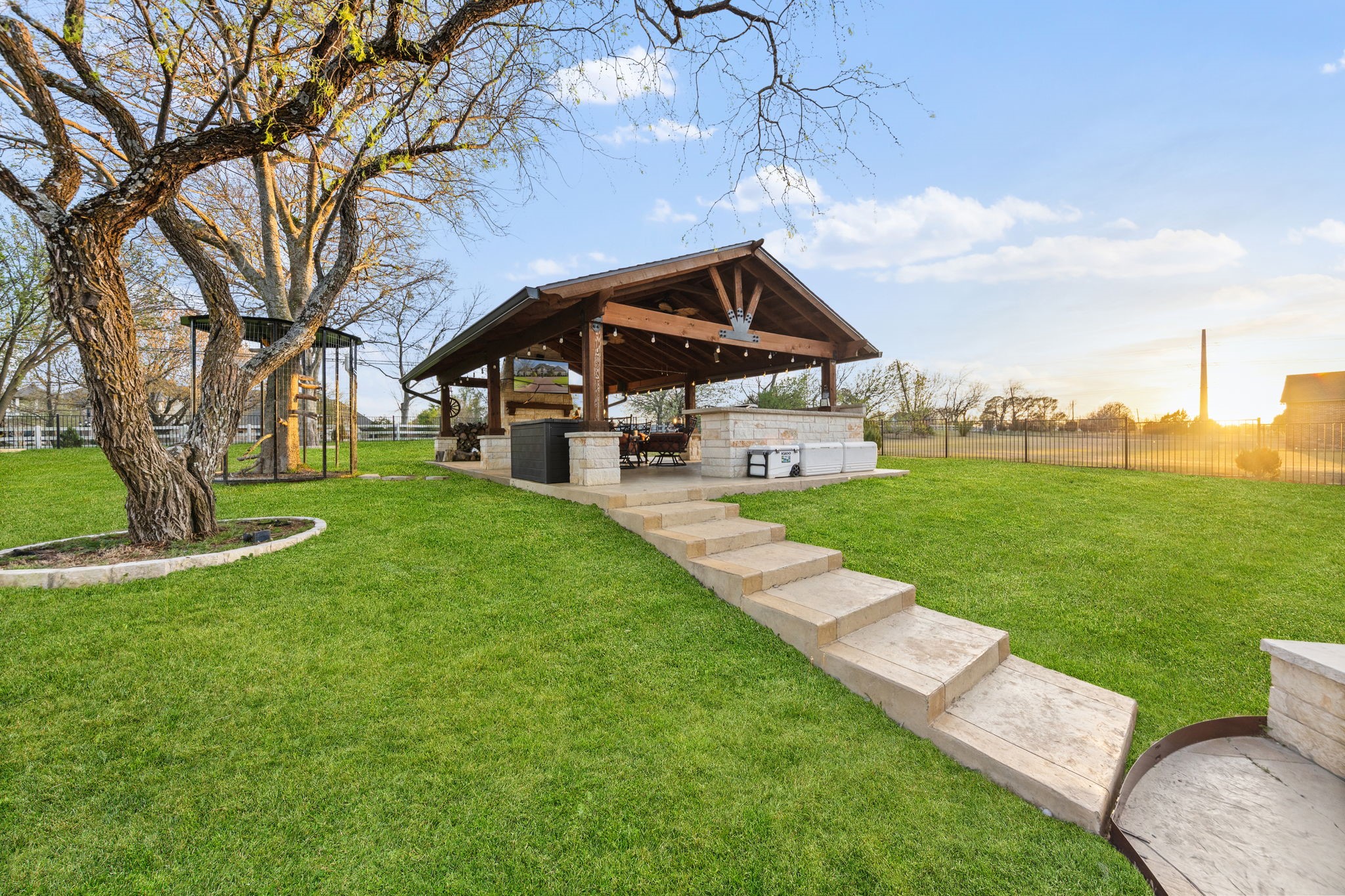 332 Sedona Falls Drive Sunnyvale TX 75182