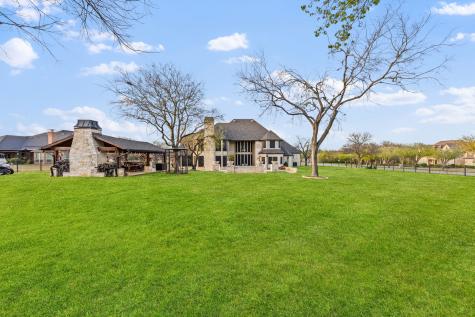 332 Sedona Falls Drive Sunnyvale TX 75182