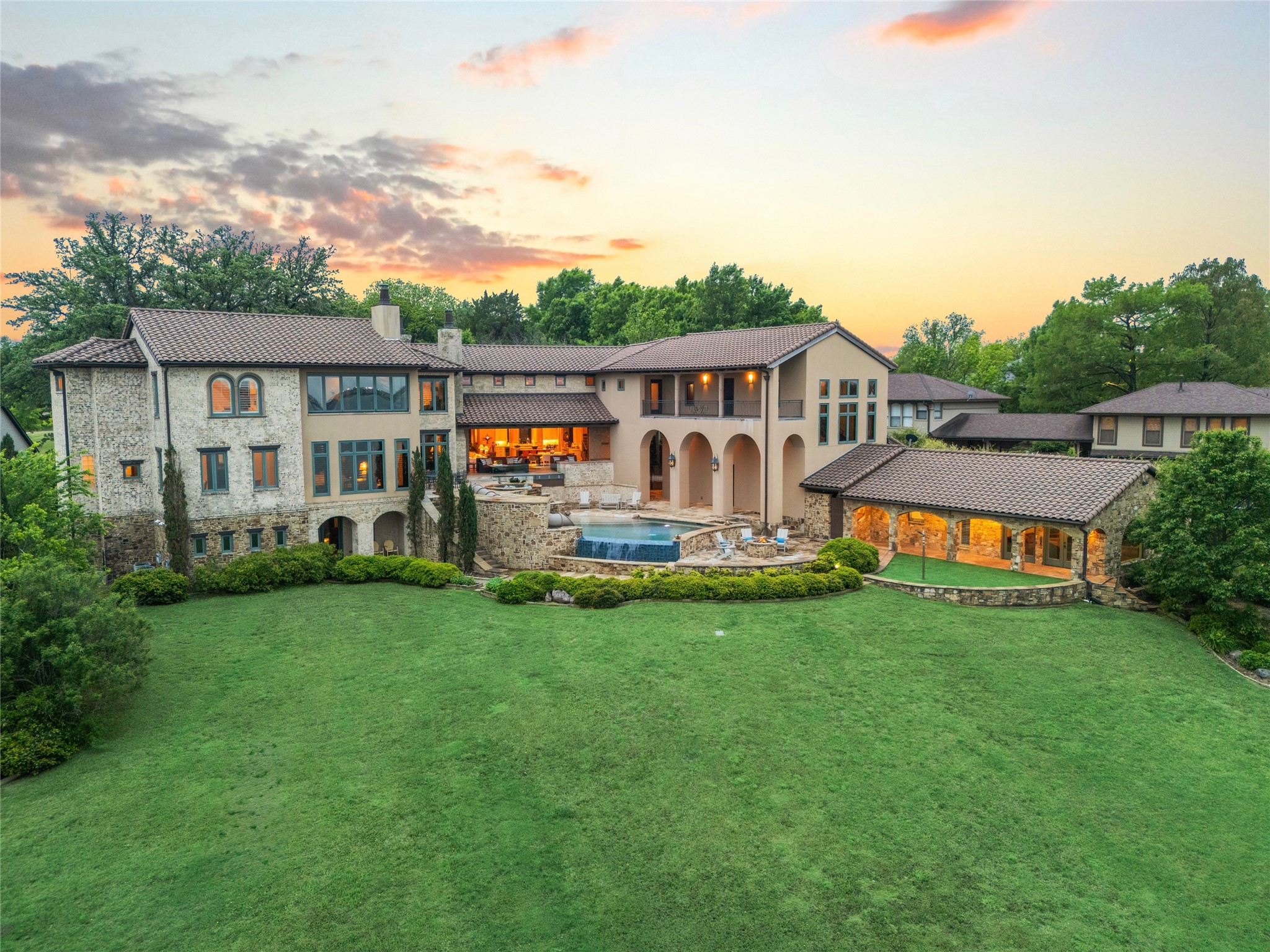 8 Meadowlake Drive Heath TX 75032