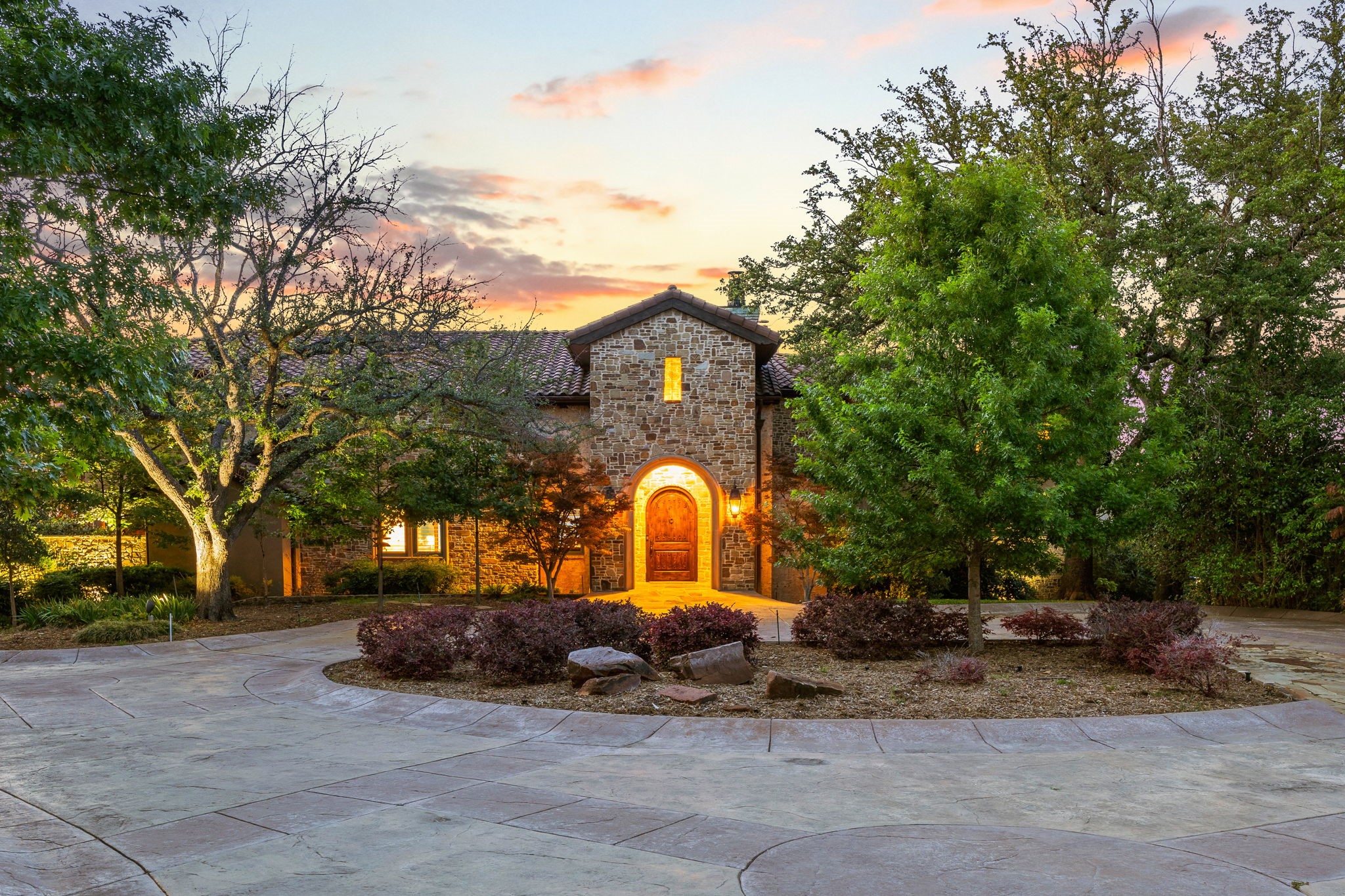 8 Meadowlake Drive Heath TX 75032