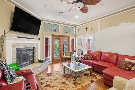 1925 Highland Park Circle Denton TX 76205