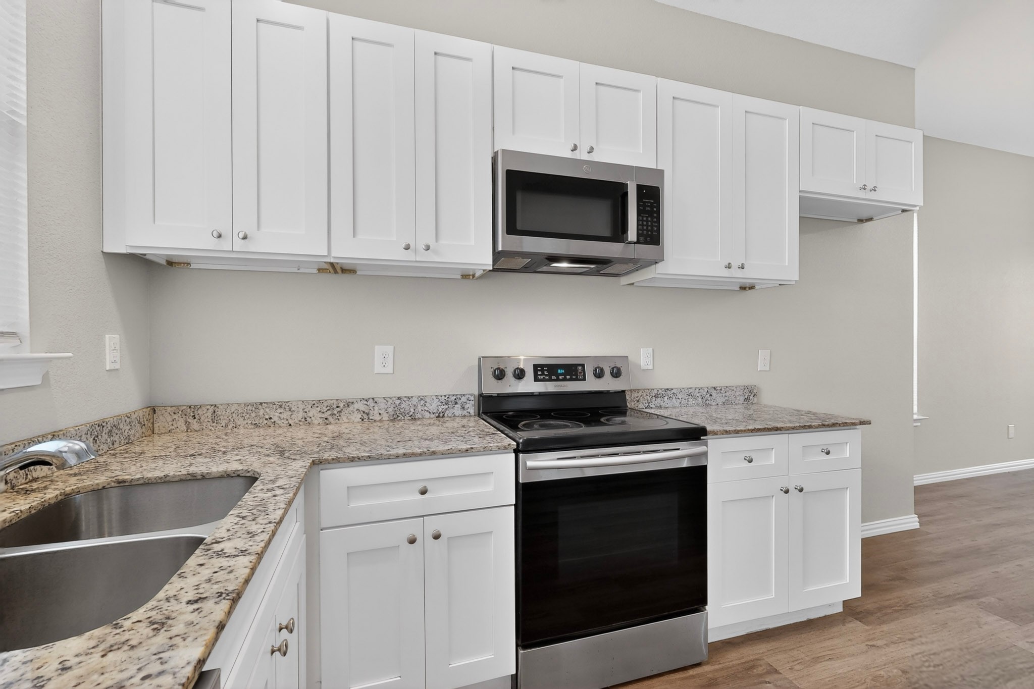 824 E Maddox Avenue Fort Worth TX 76104