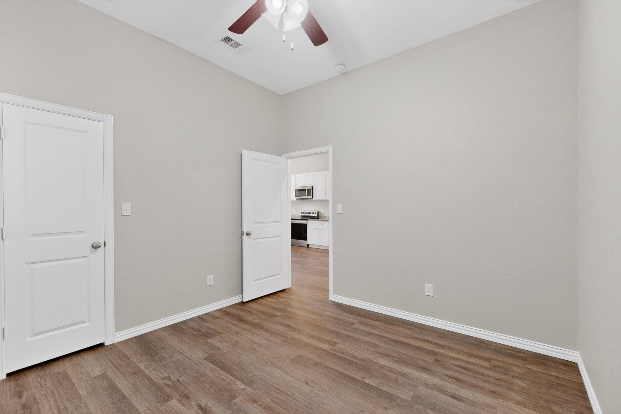 824 E Maddox Avenue Fort Worth TX 76104