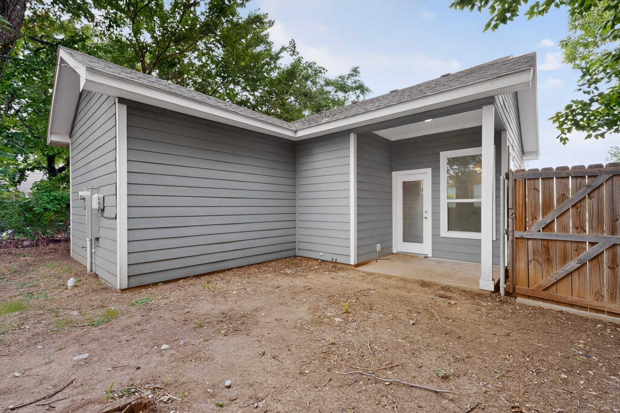 824 E Maddox Avenue Fort Worth TX 76104