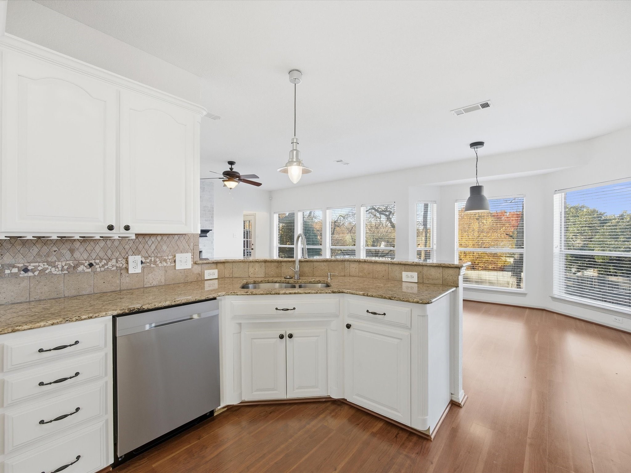 808 Shady Glen Court Fort Worth TX 76120