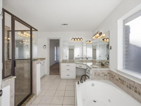 808 Shady Glen Court Fort Worth TX 76120