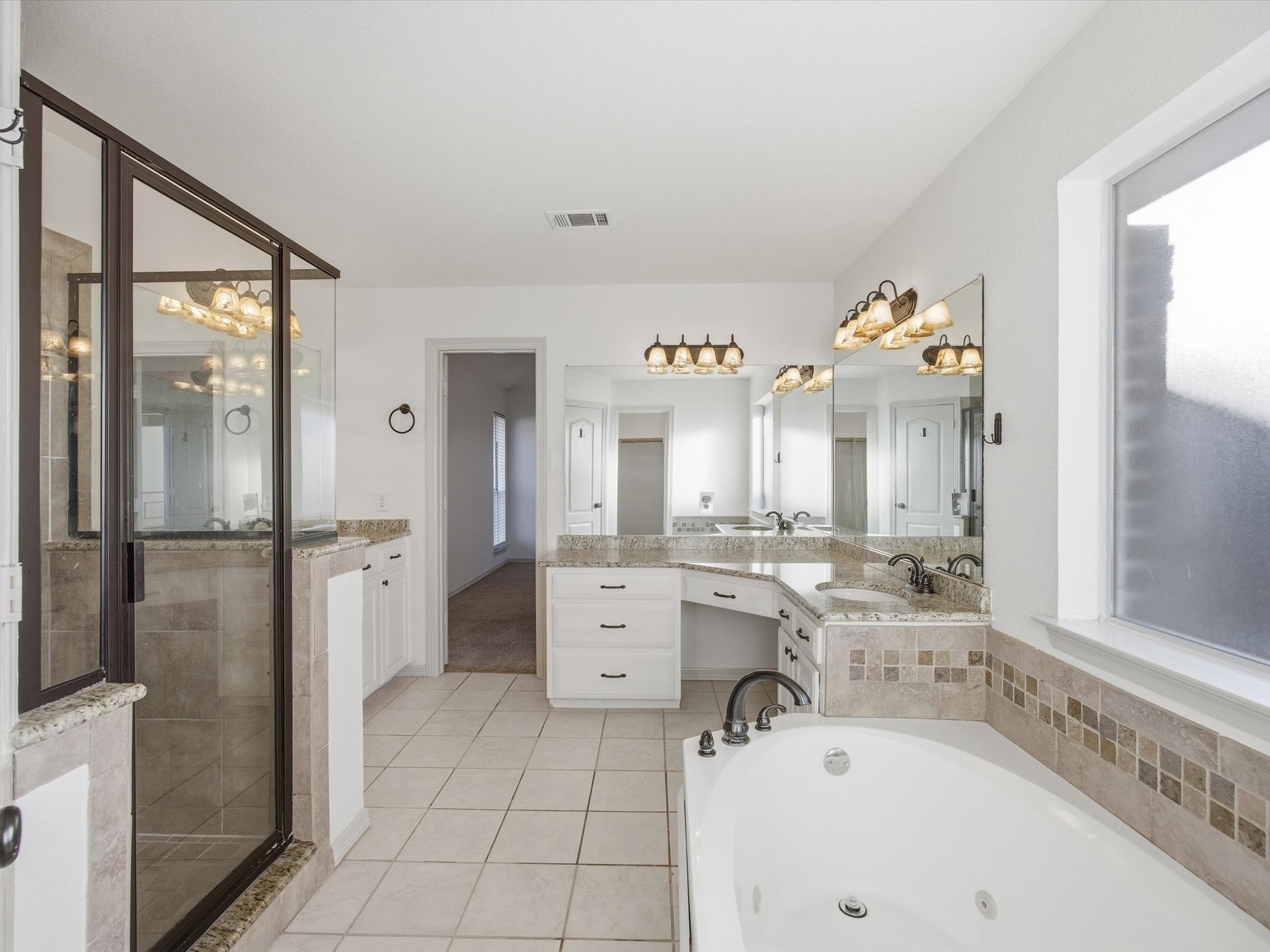 808 Shady Glen Court Fort Worth TX 76120