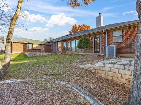 808 Shady Glen Court Fort Worth TX 76120
