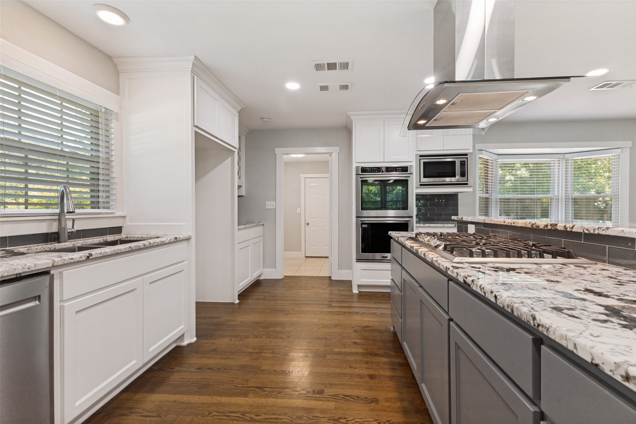 11730 Cimarec Street Dallas TX 75218