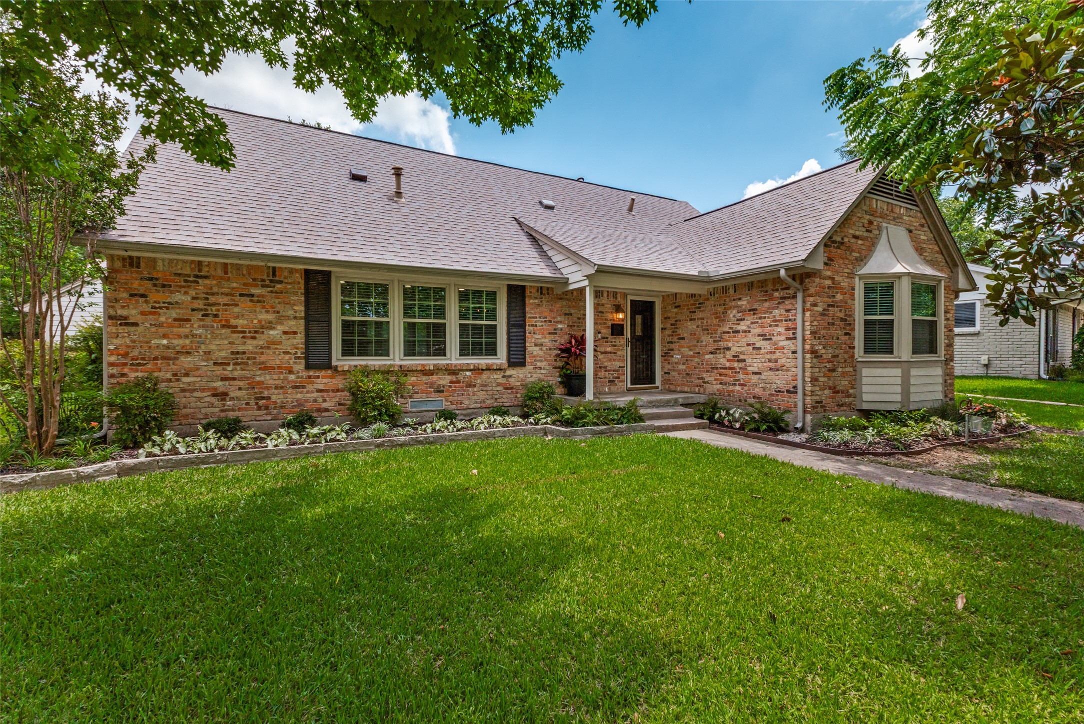 11730 Cimarec Street Dallas TX 75218