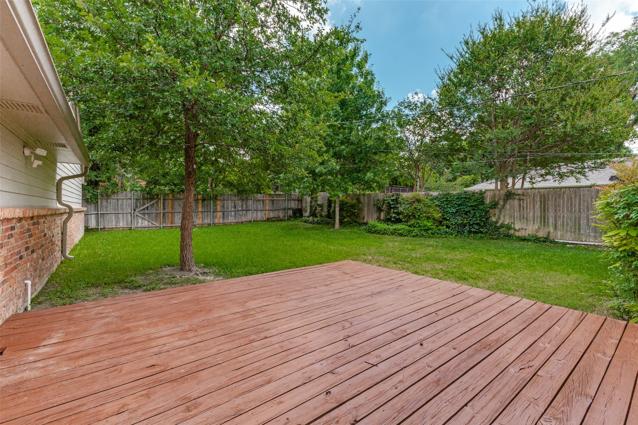 11730 Cimarec Street Dallas TX 75218