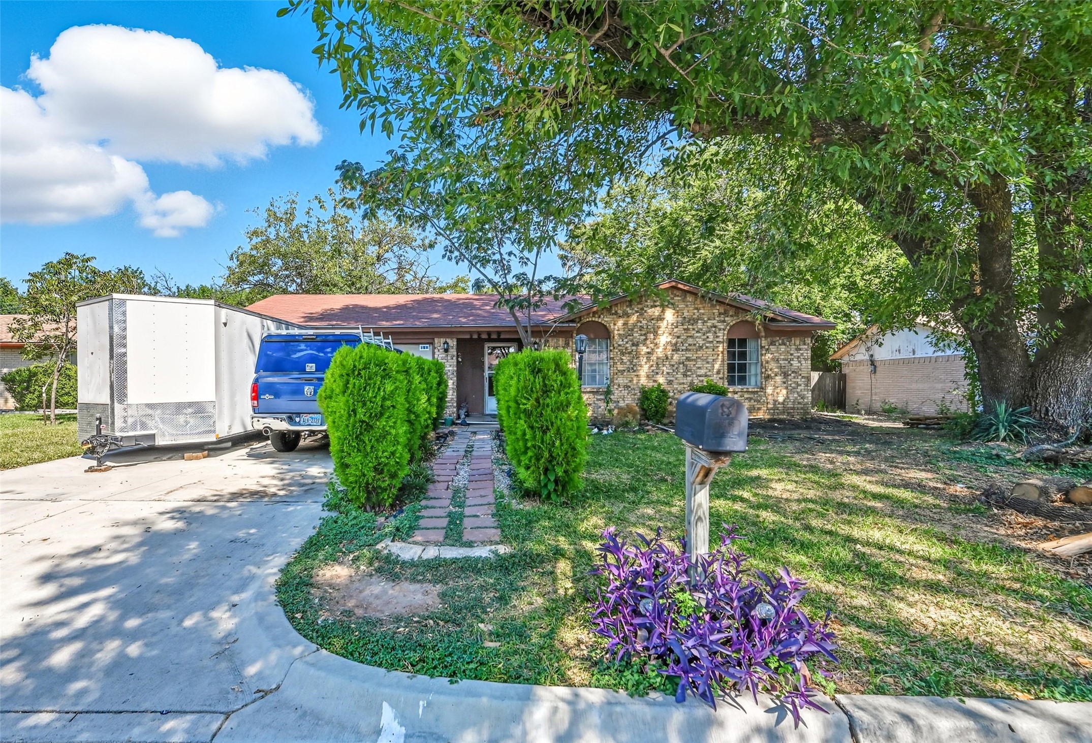 1203 Southmoor Drive Arlington TX 76010