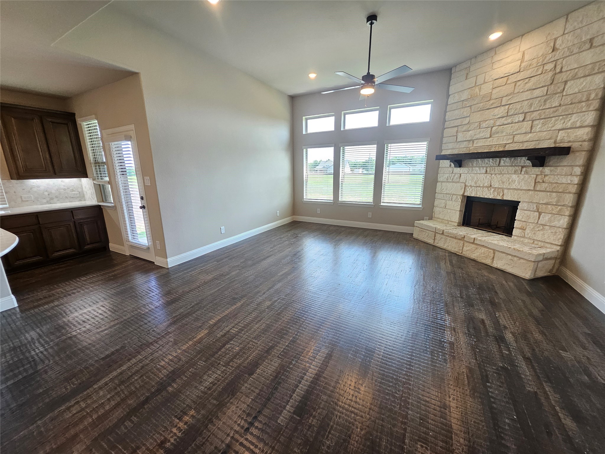 311 Redwood Circle Trenton TX 75490