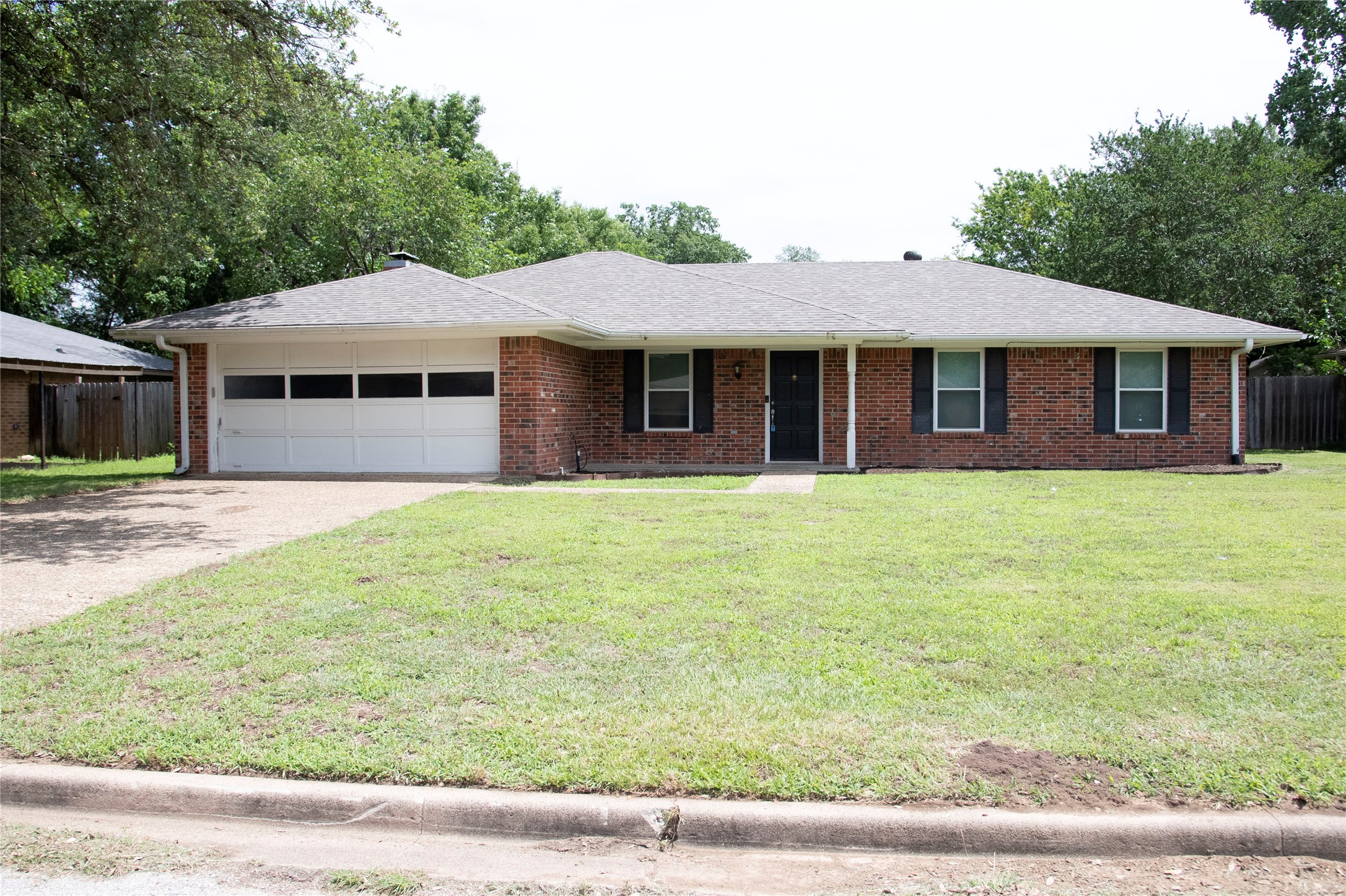 1008 Fairway Lane Mexia TX 76667