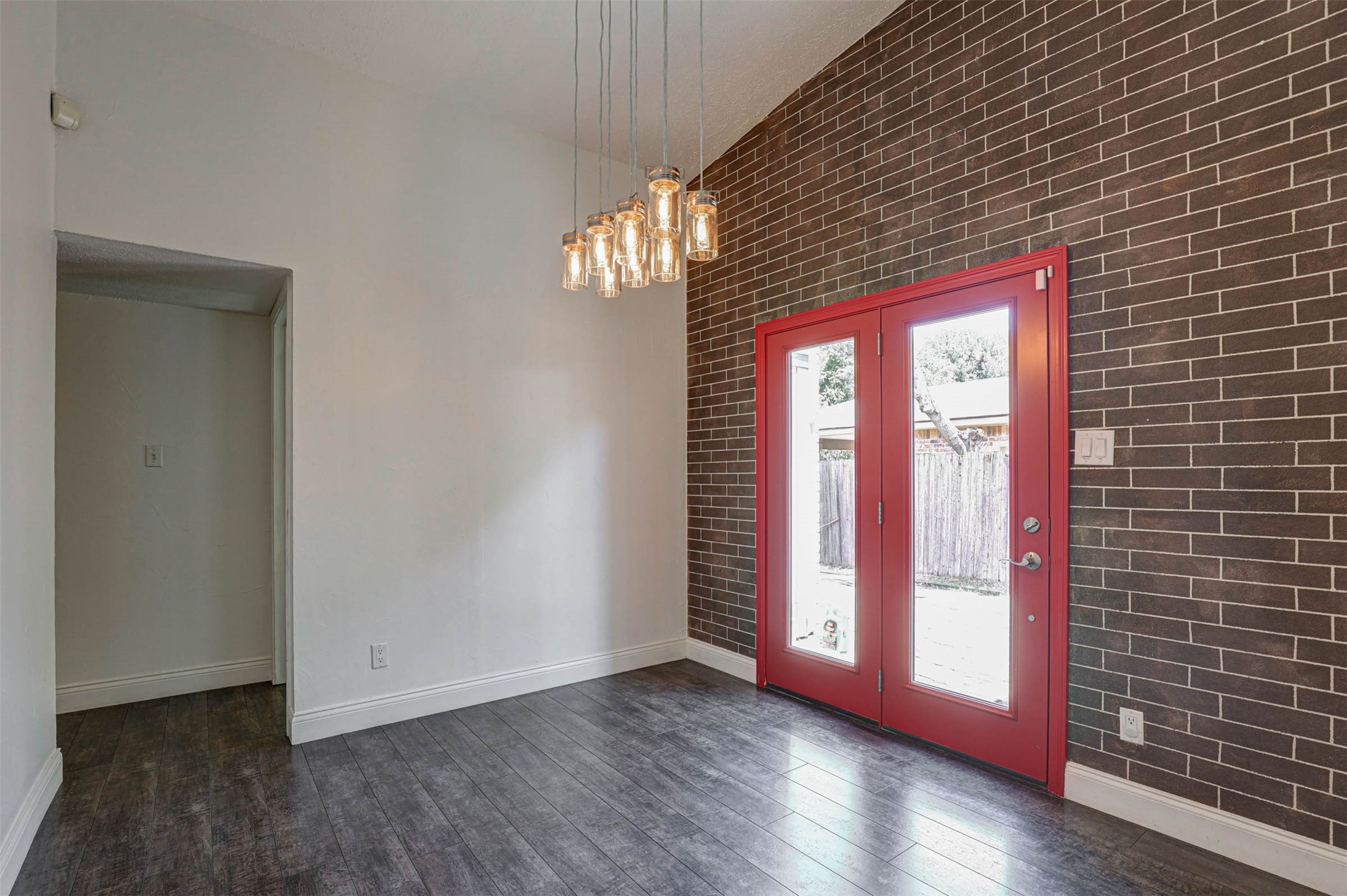 500 Moss Hill Lane Euless TX 76039