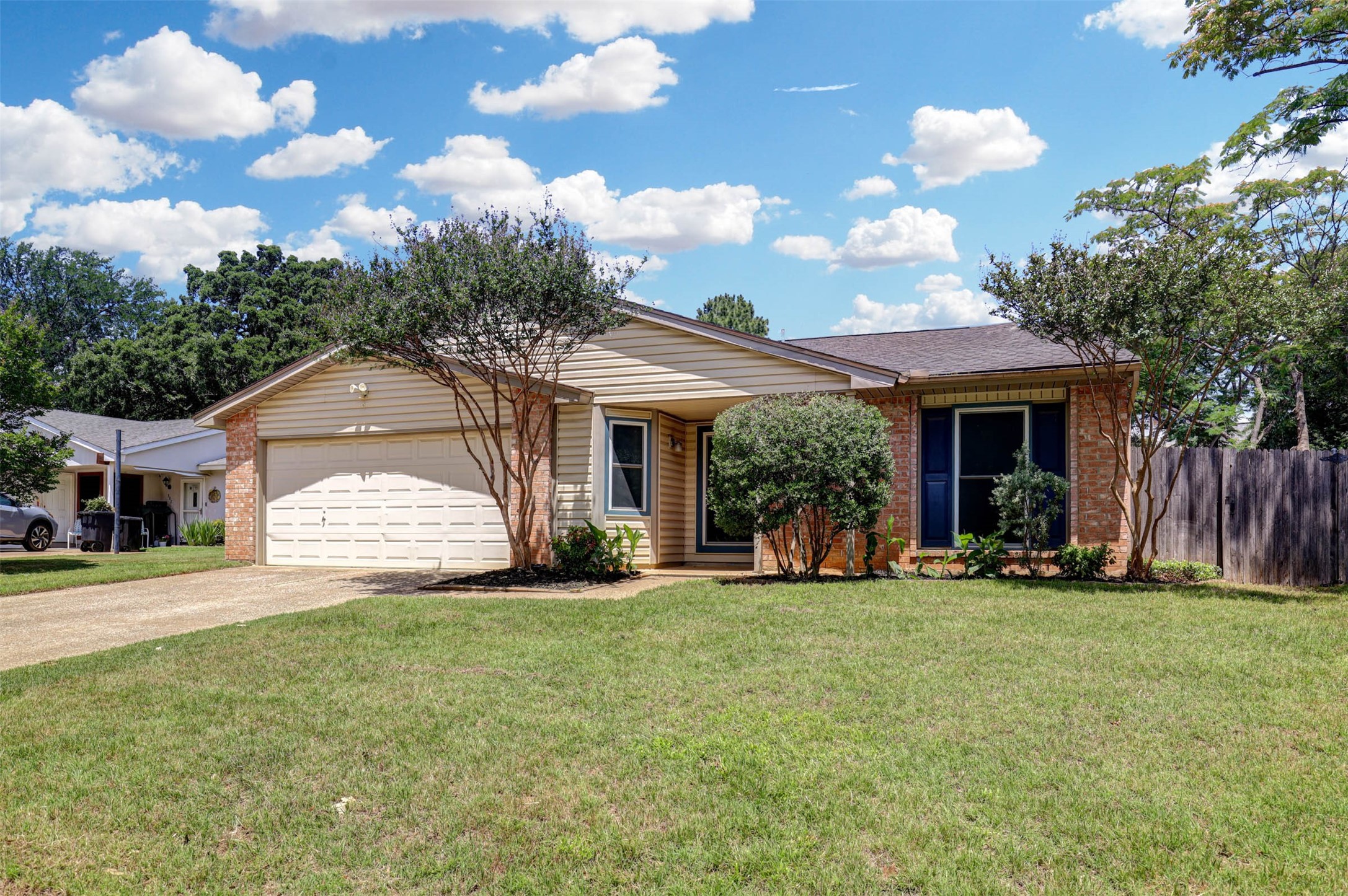 500 Moss Hill Lane Euless TX 76039