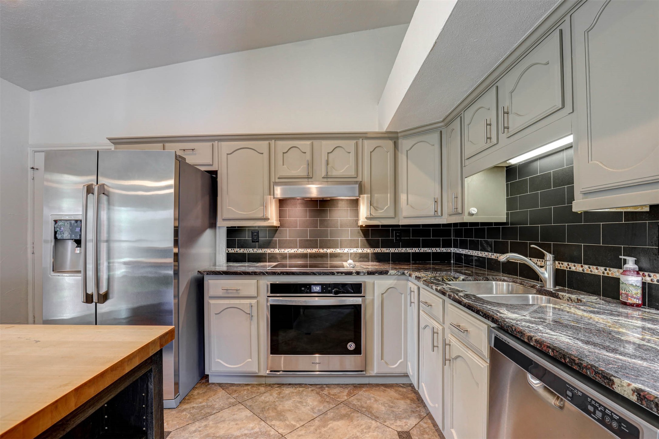 500 Moss Hill Lane Euless TX 76039