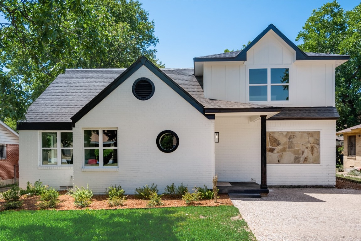 1022 E Waco Avenue Dallas TX 75216