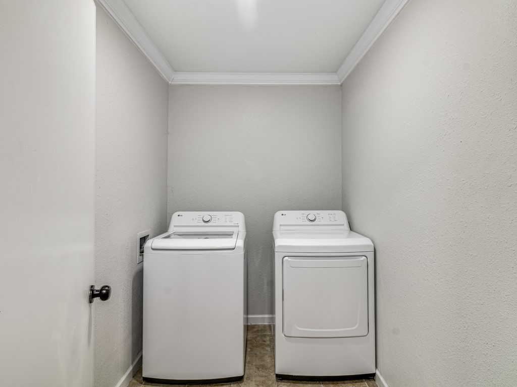 203 S Hogg Street Streetman TX 75859