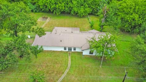 203 S Hogg Street Streetman TX 75859