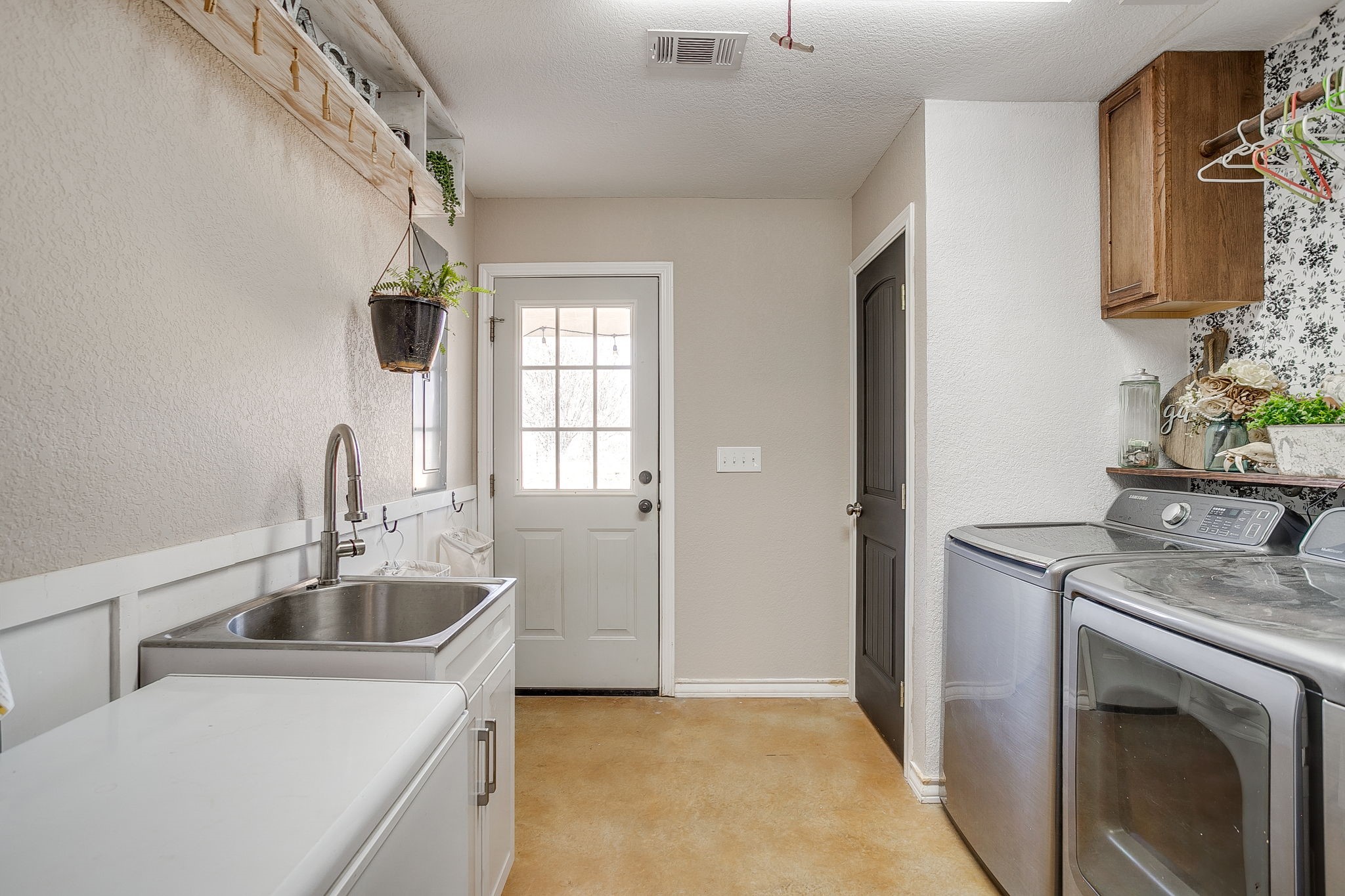 301 Willow Circle Springtown TX 76082