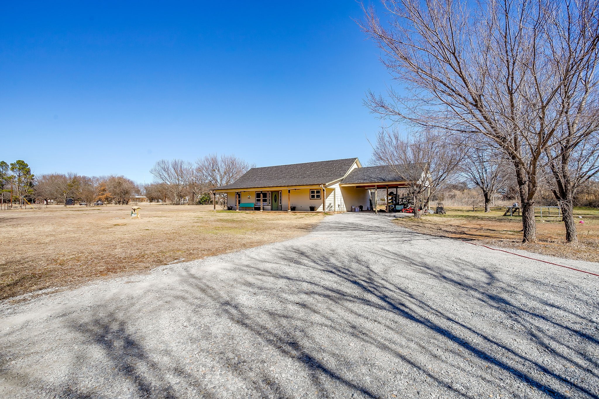 301 Willow Circle Springtown TX 76082