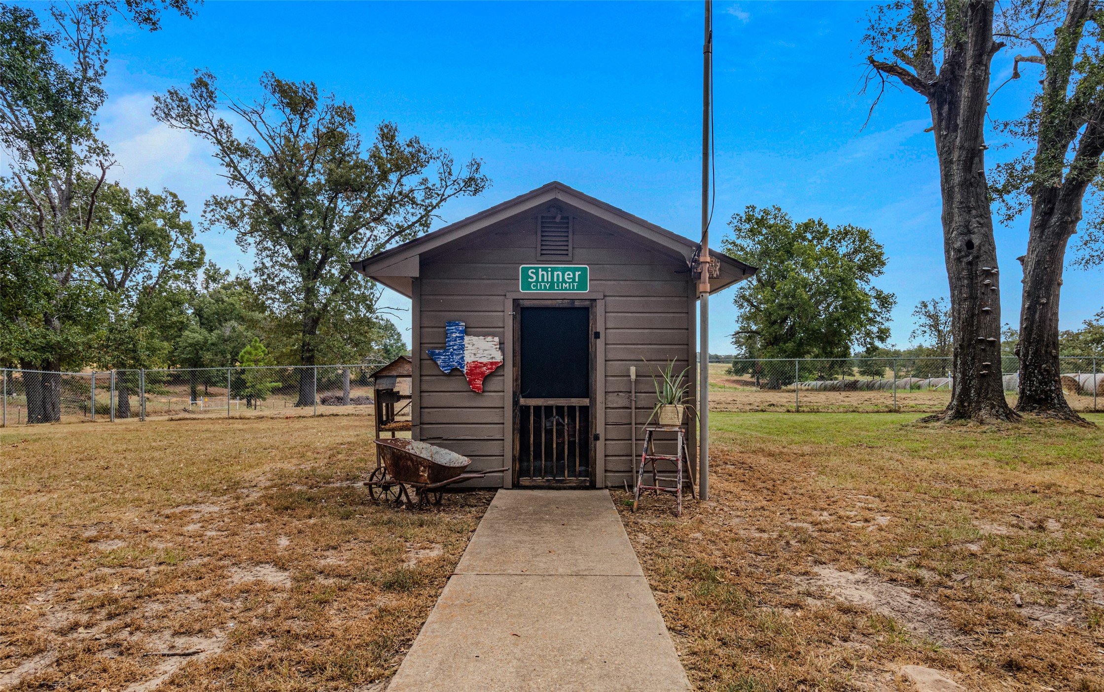513 Cross Roads Highway Malakoff TX 75148
