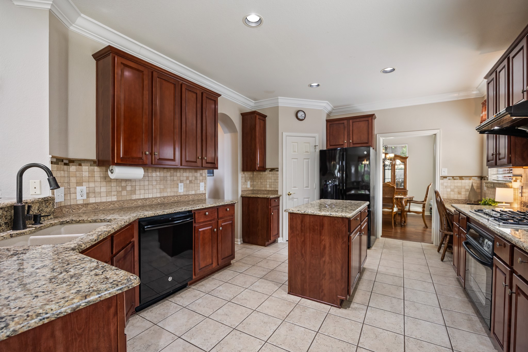 1501 Weathered Wood Lane Garland TX 75040
