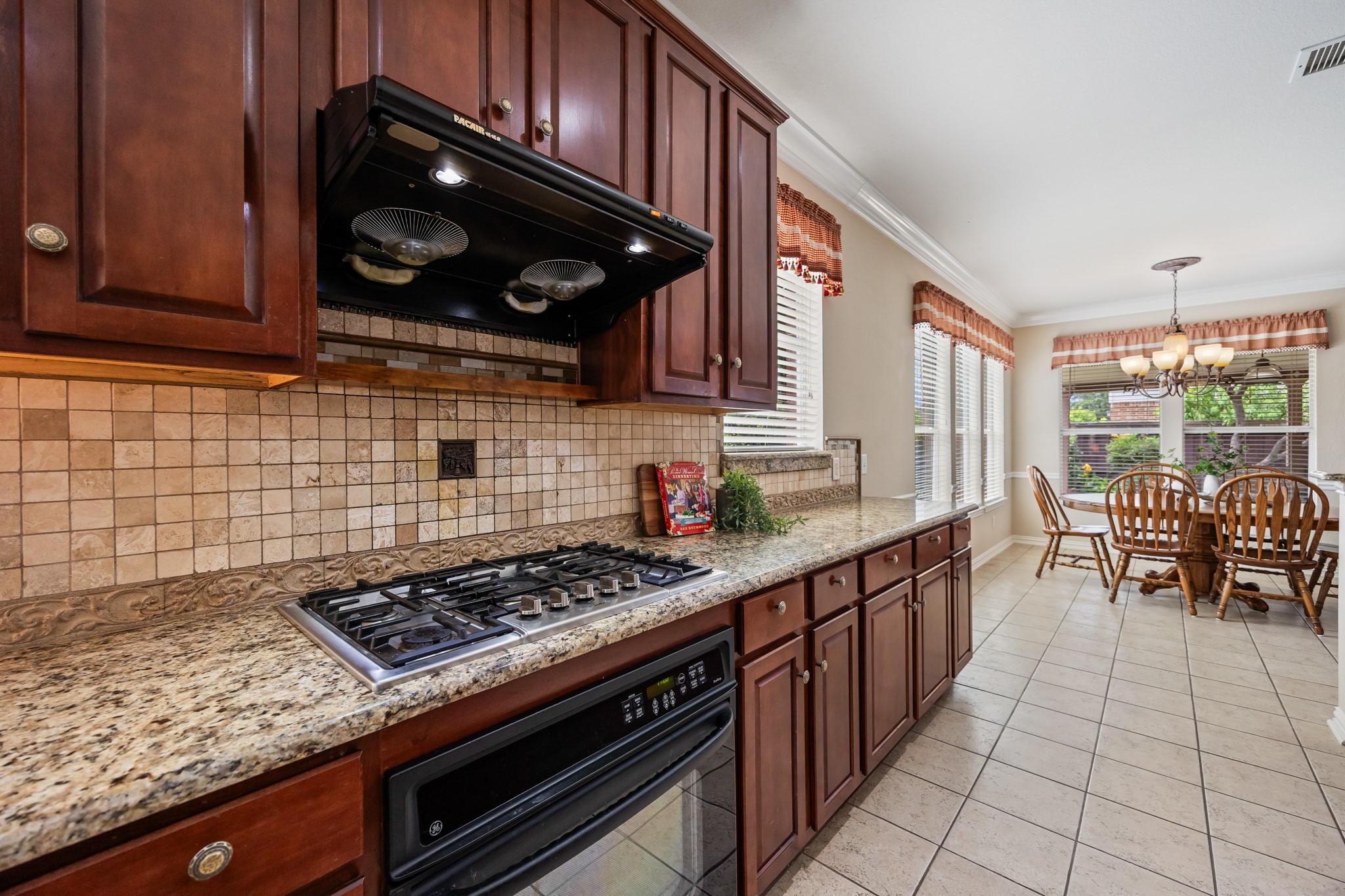 1501 Weathered Wood Lane Garland TX 75040