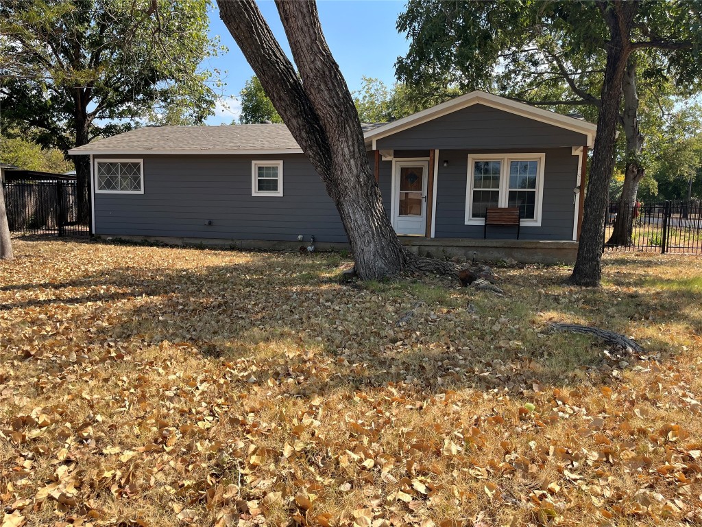 721 Race Street Crowley TX 76036