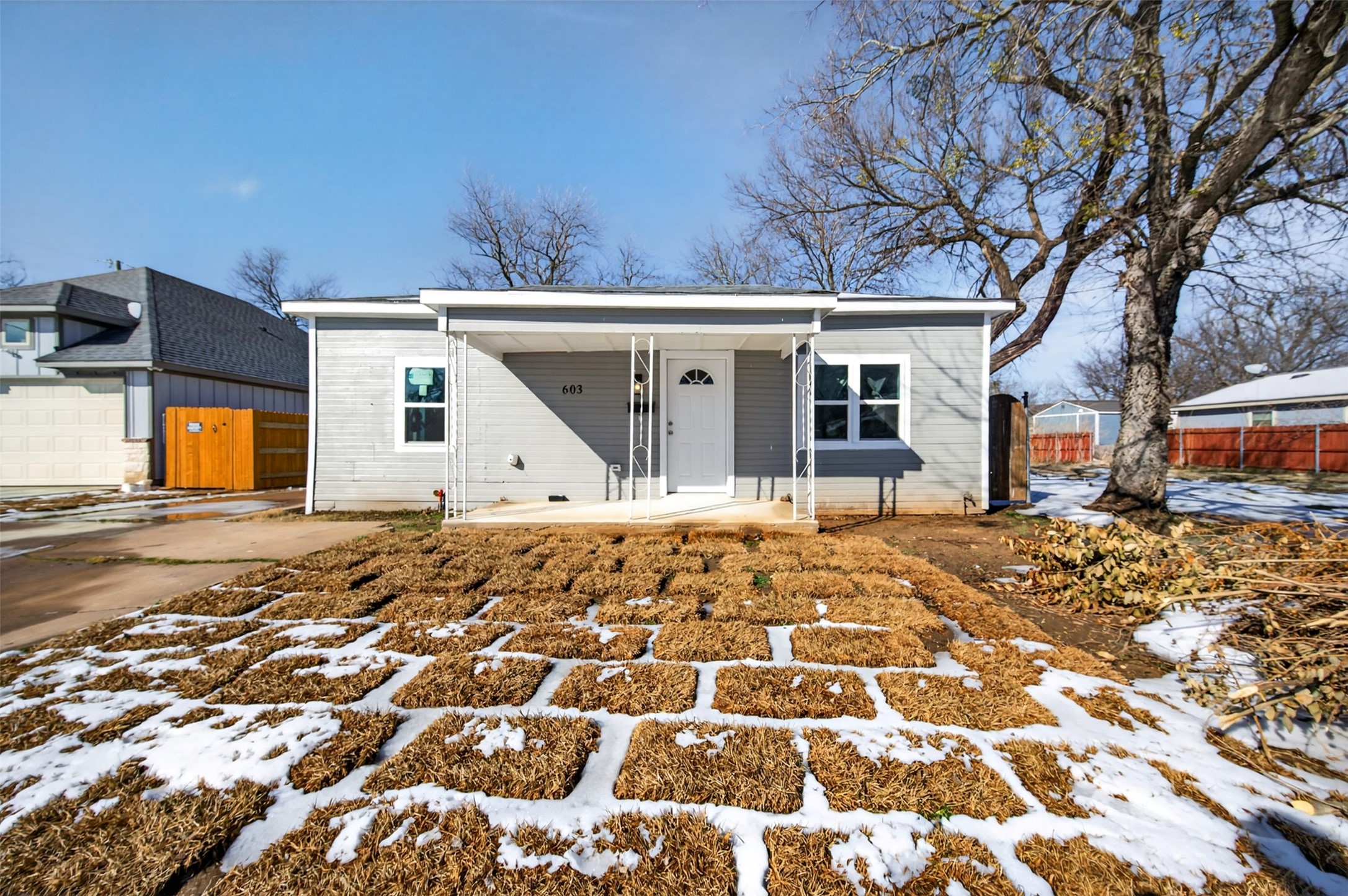 603 E Willingham Street Cleburne TX 76031