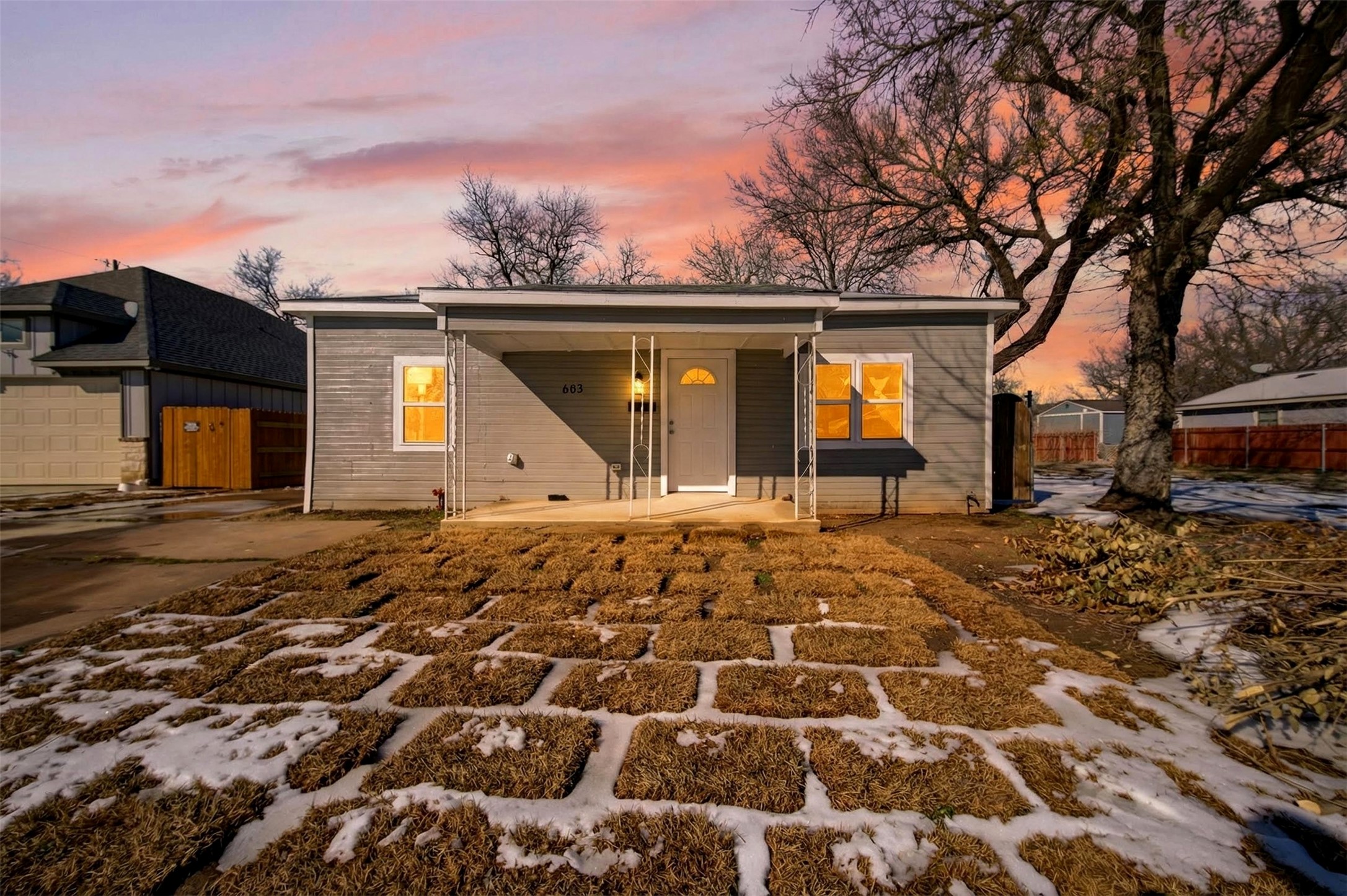 603 E Willingham Street Cleburne TX 76031