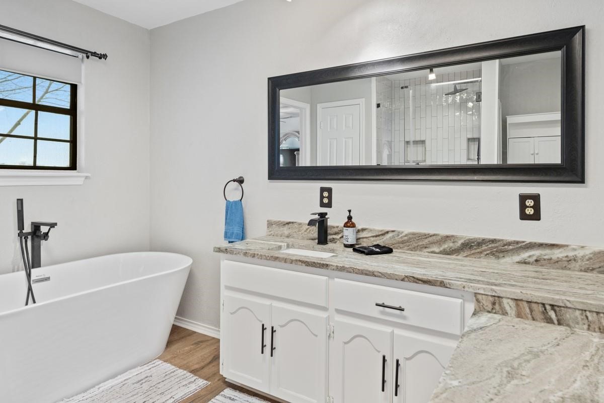 11186 Lakeside Lane Mabank TX 75156