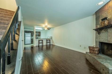 107 Graystone Place Duncanville TX 75137