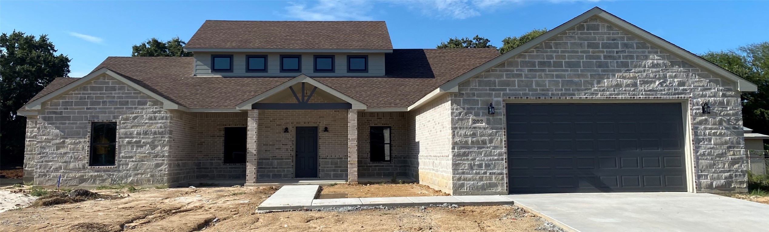 202 County Road 4856 Newark TX 76071