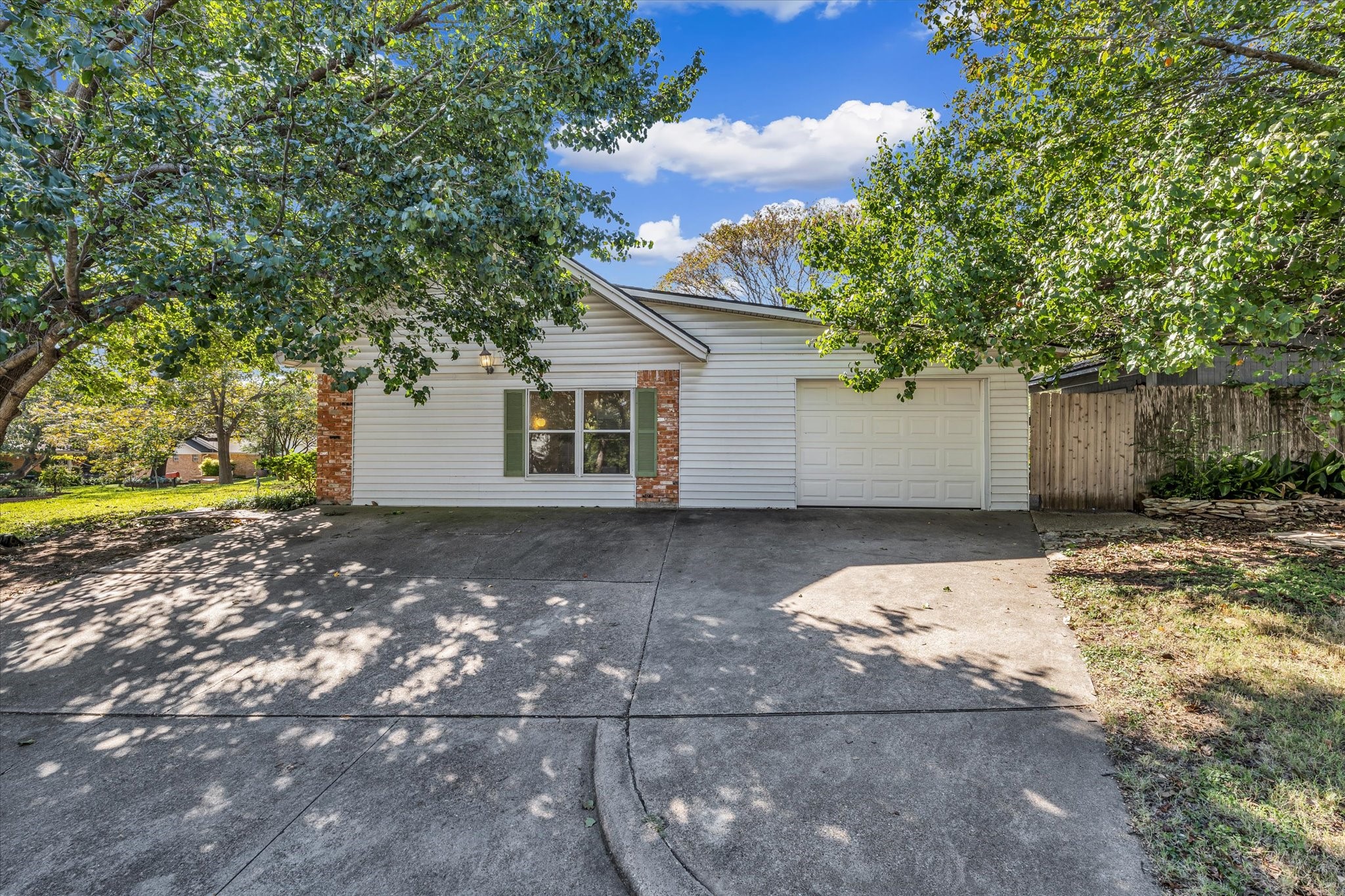 5601 Woodcastle Street Waco TX 76710