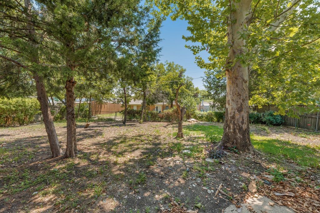 13312 Roaring Springs Lane Dallas TX 75240