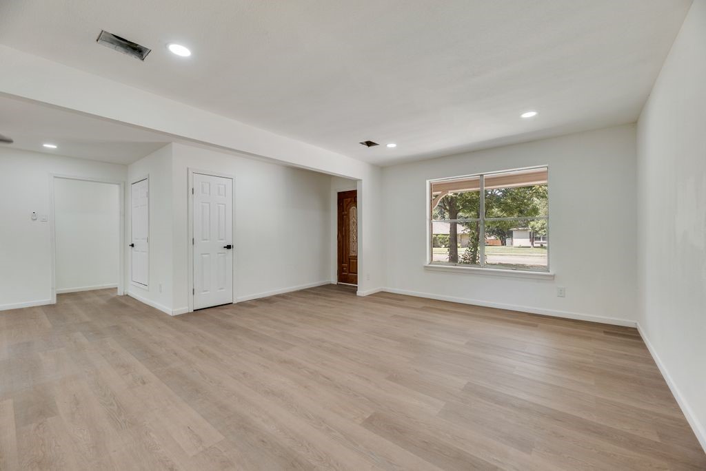13312 Roaring Springs Lane Dallas TX 75240