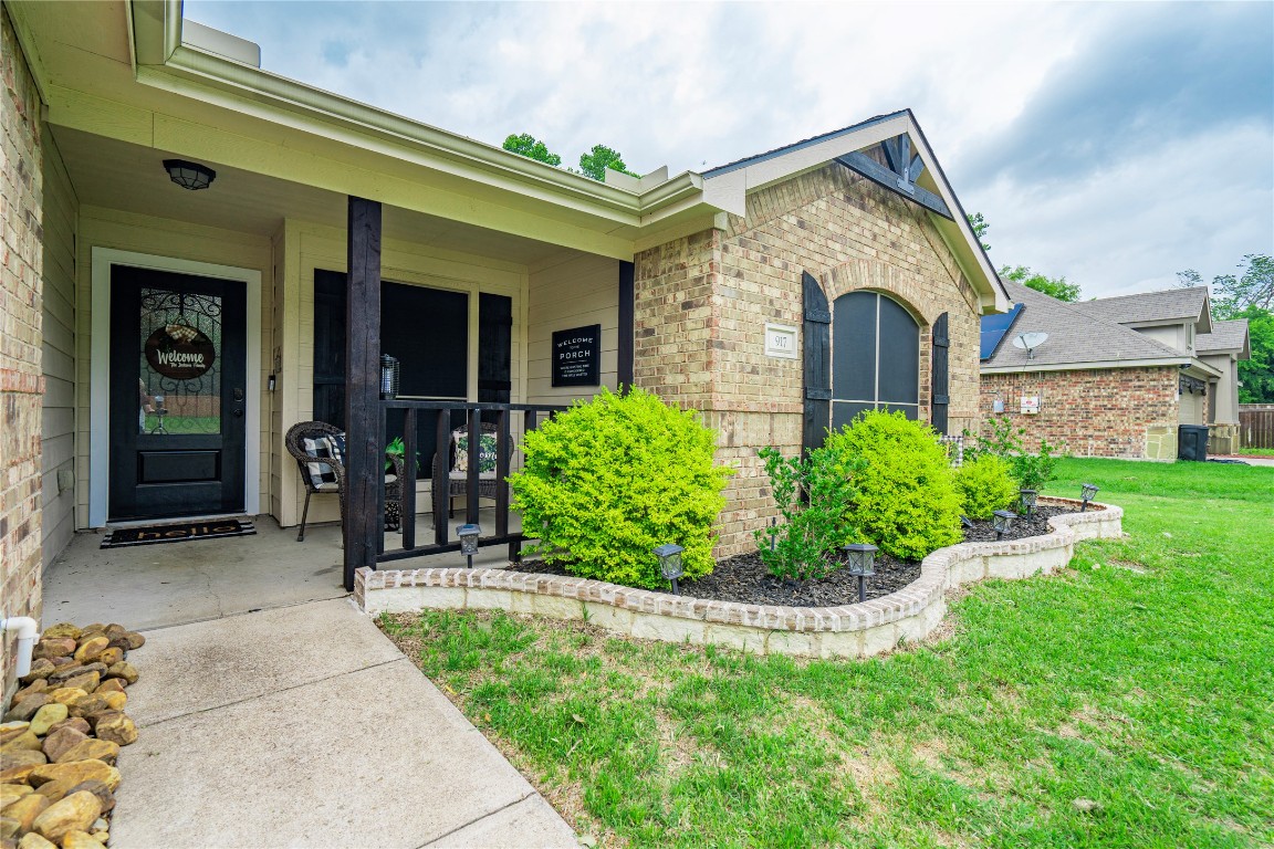 917 New York Avenue Midlothian TX 76065