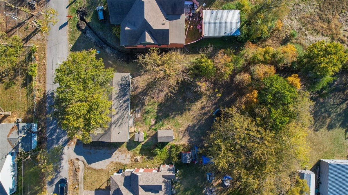203 S Carter Street Whitewright TX 75491
