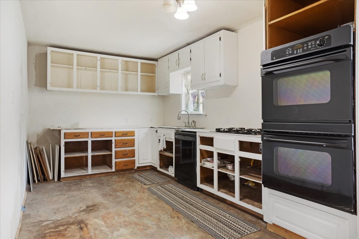 203 S Carter Street Whitewright TX 75491