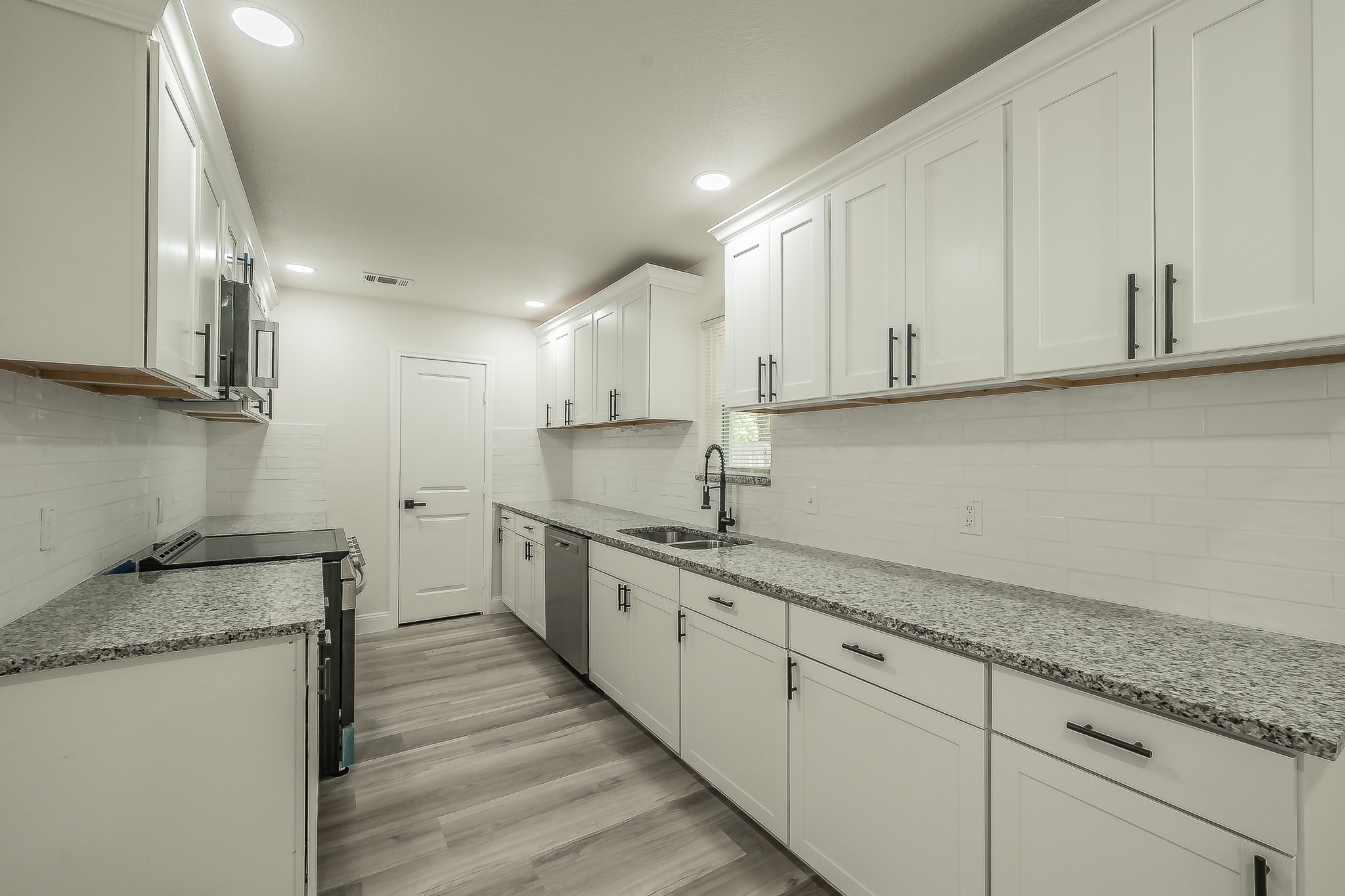 828 Glenda Drive Bedford TX 76022