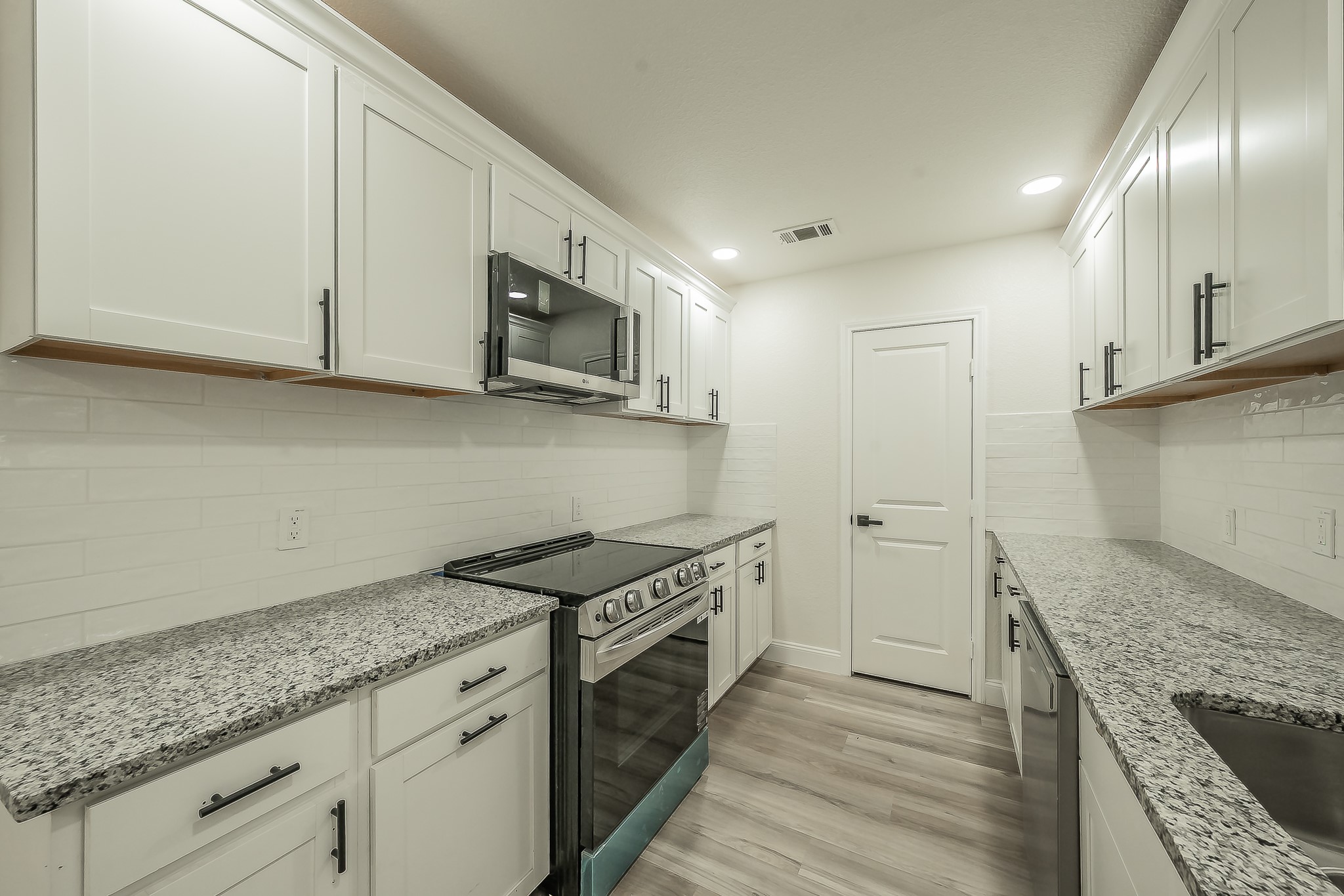 828 Glenda Drive Bedford TX 76022