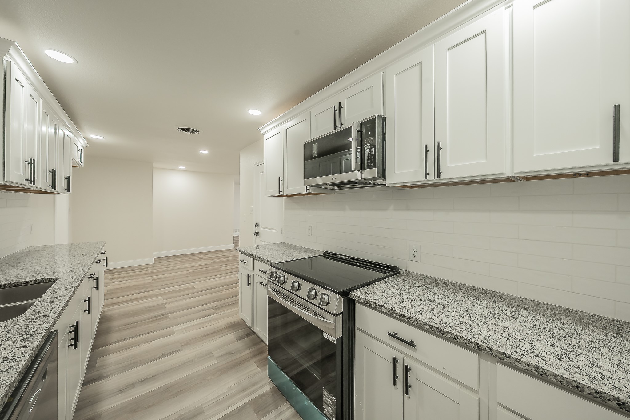 828 Glenda Drive Bedford TX 76022